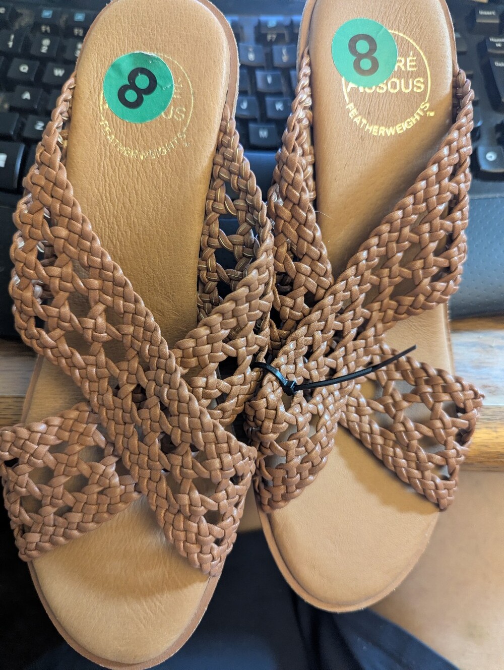 NWOT Andre Assous Braided Cushioned Insoles 3" Cork Wedges Sz 8